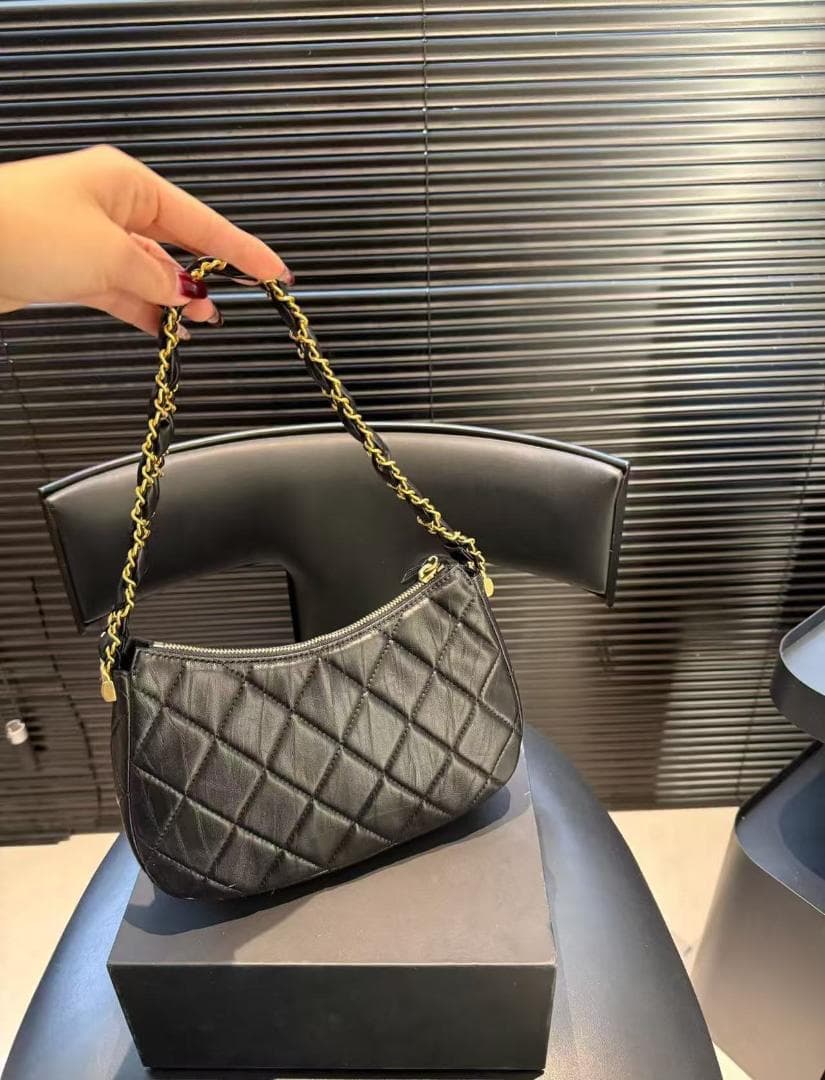 CHANELシャネル 23K ホワイトゴールド ホーボー