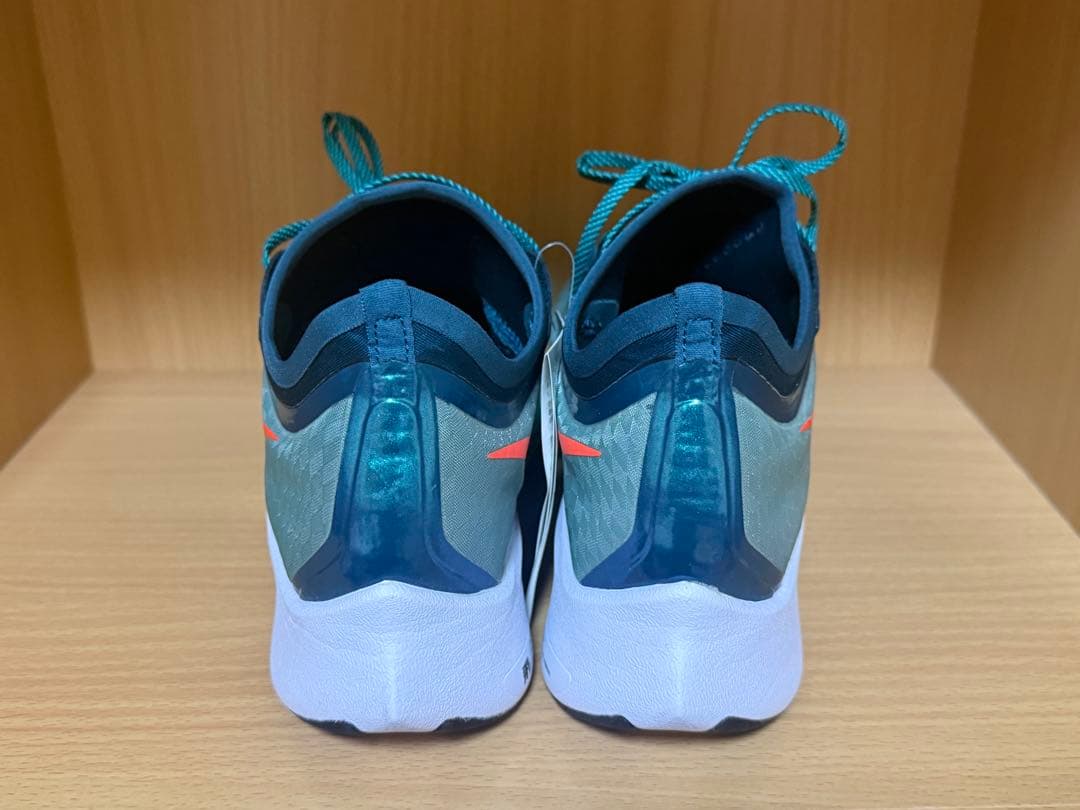 NIKE Zoom fly 3 ズームフライ3 箱根　未使用品　タグ付き