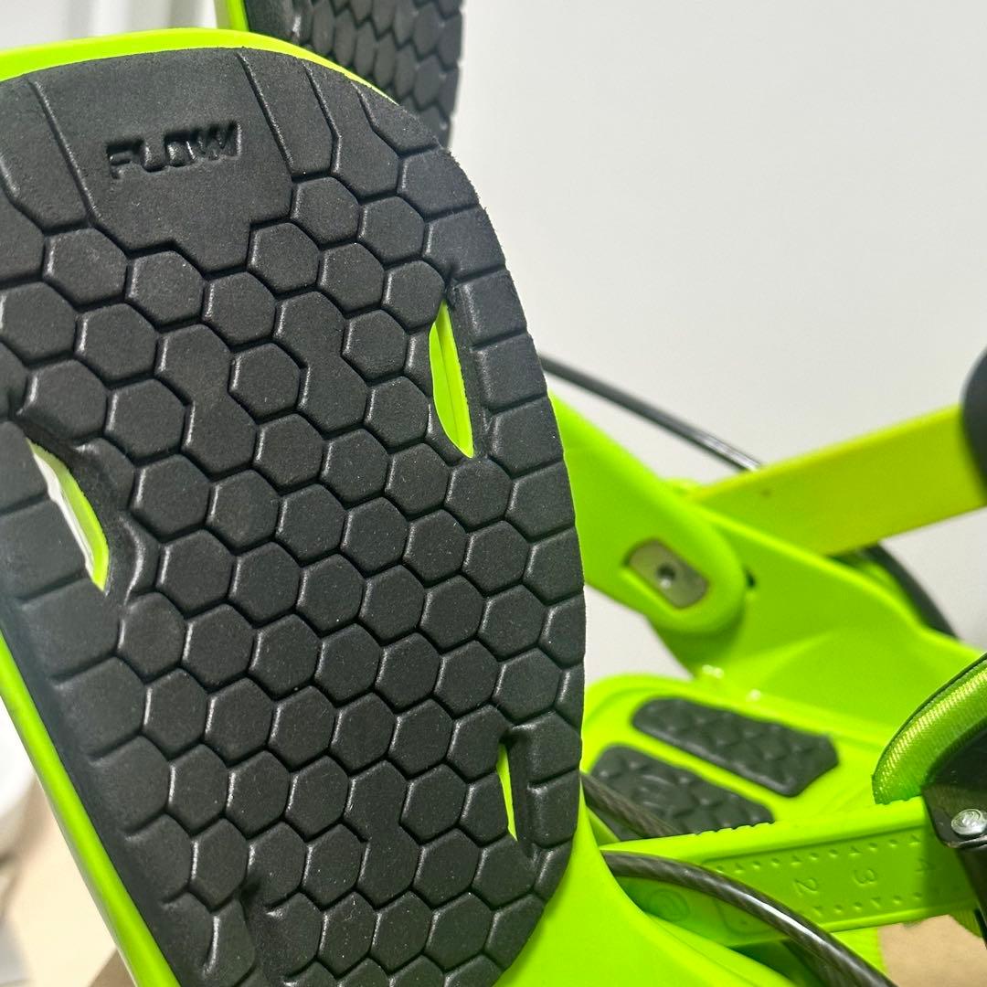 美品 Flow Quattro ビンディング サイズL スノーボード