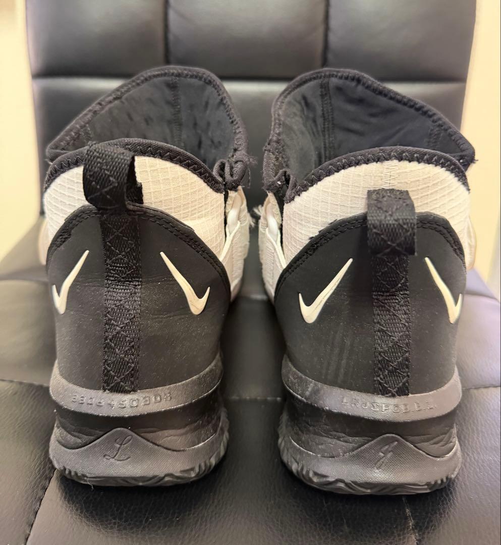 NIKE レブロンソルジャー13 エッセンシャル 白黒 27.0cm