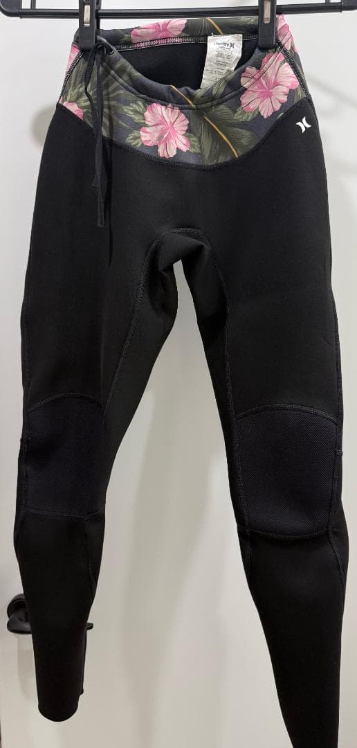 【値下げ】Hurley ハーレー フラワーパターン ウェットスーツ セパレート