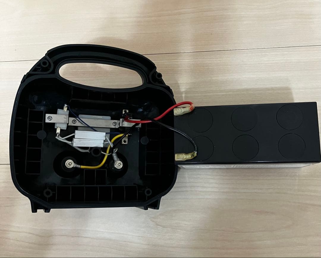 電動リール充電器、バッテリーケースCOMMAND X-2 バッテリーパック
