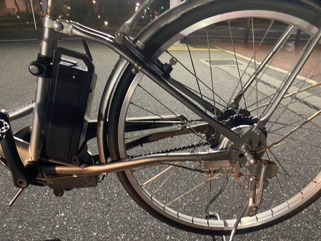 電動アシスト自転車 グレー バスケット付き