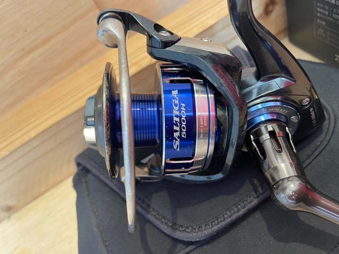 DAIWA SALTIGA 5000H スピニングリール
