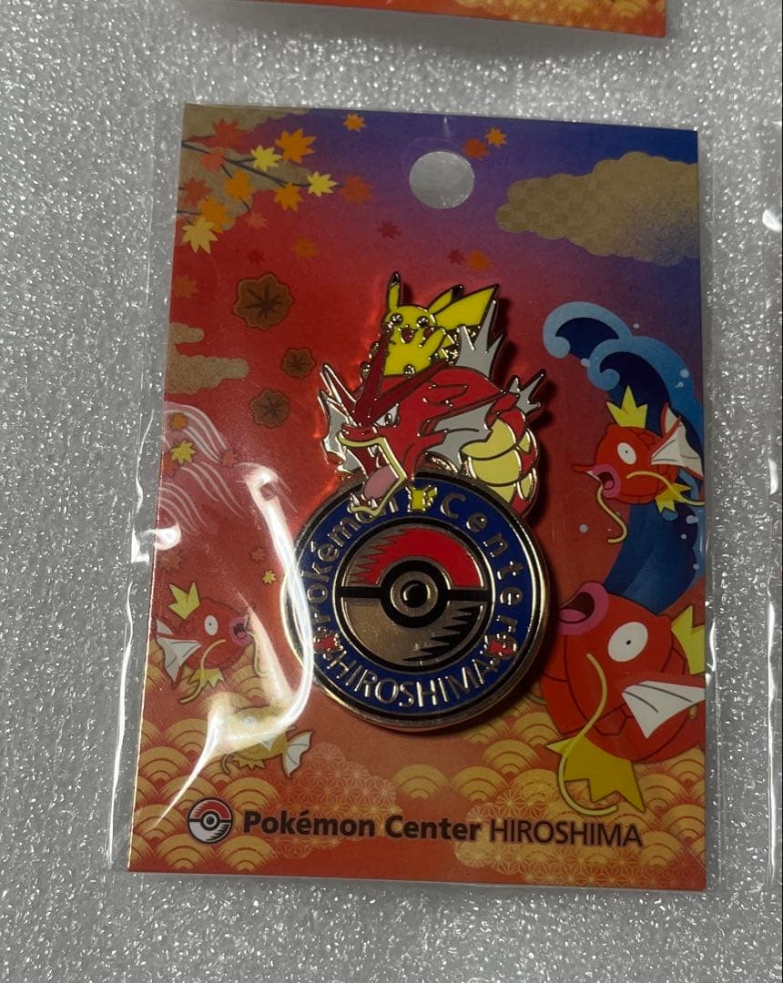 ポケモンセンターヒロシマ　広島限定 ギャドラス　ピカチュウ ロゴピンズ　8個