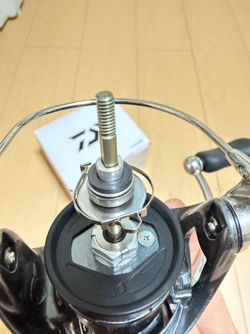 24/LUVIAS LT2500S スピニングリール　フルベアリングチューン済み