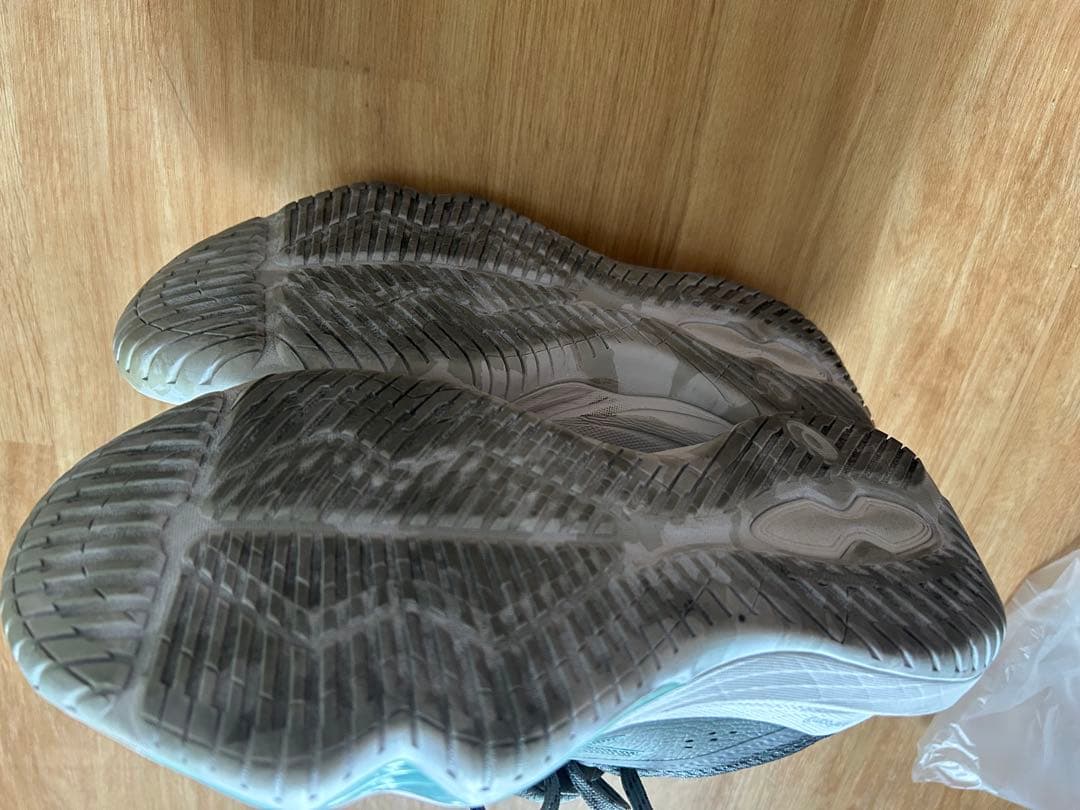 アシックス　ノヴァサージ　ロー