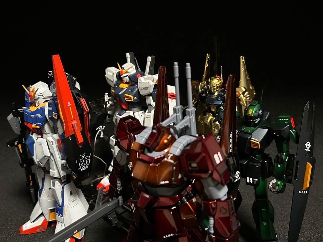 MGリックディアスクワトロ機　キャンディーグラデーション塗装完成品