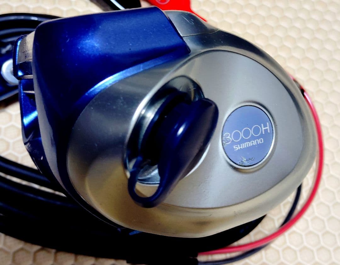 シマノ電動リール電動丸3000H美品 オーバーホールメンテナンス済み