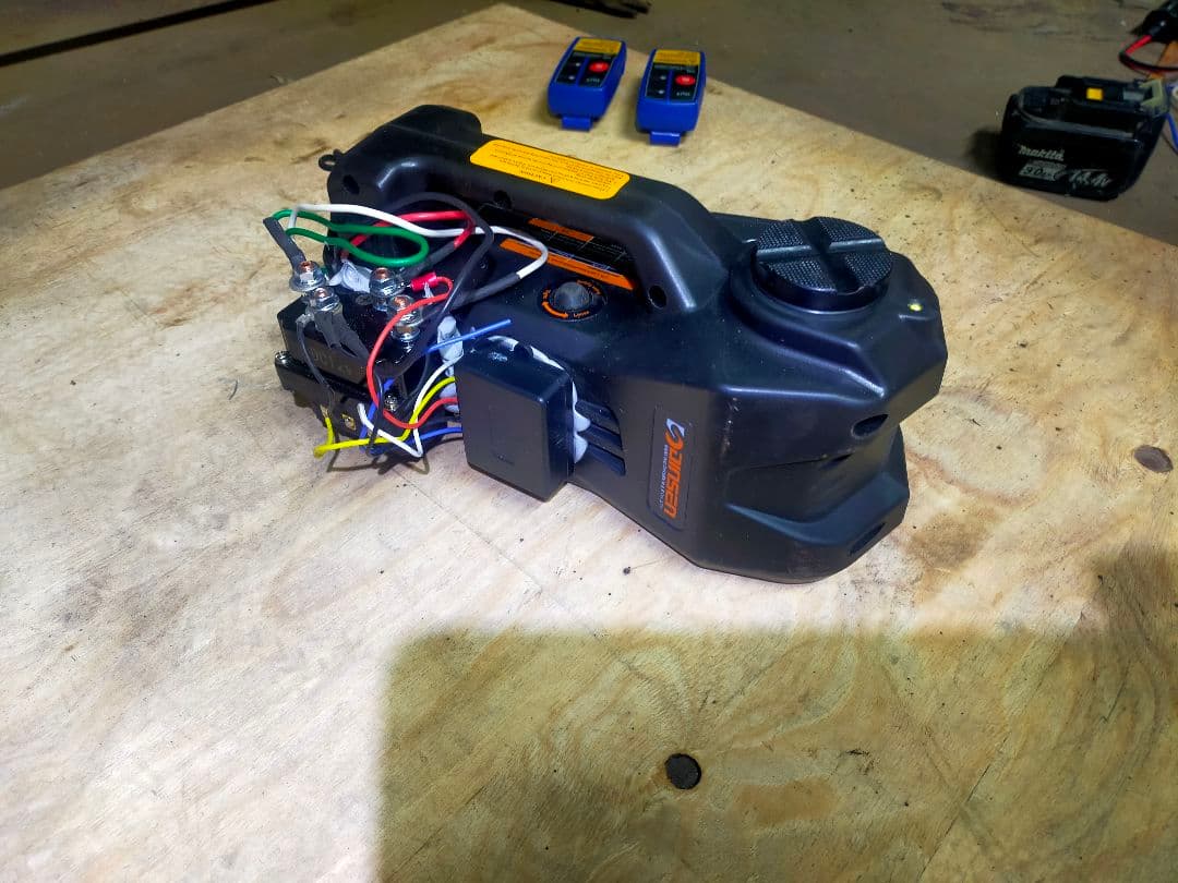 電動ジャッキ　ワイヤレスリモコン　マキタ仕様
