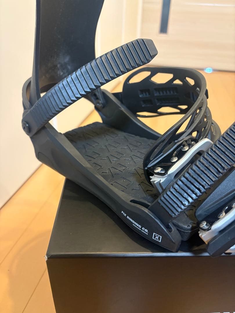 FIX BINDING CO. スノーボードビンディング ブラック