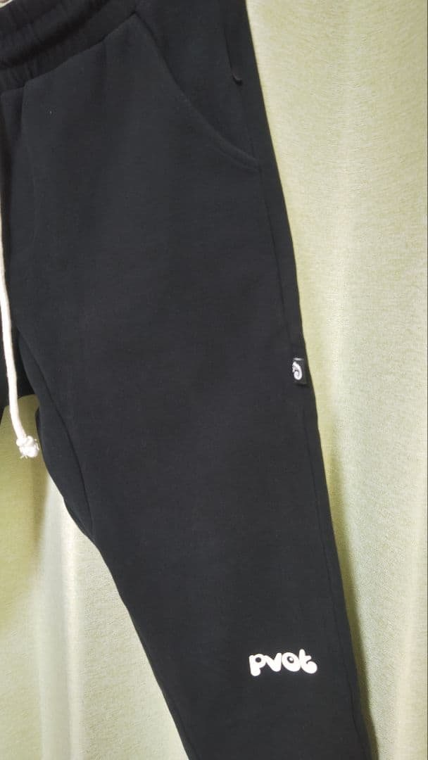 pvotプレミアムストレッチスエットパンツ