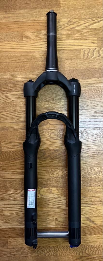 MANITOU CIRCUS EXPERT 26インチ　フロントフォーク