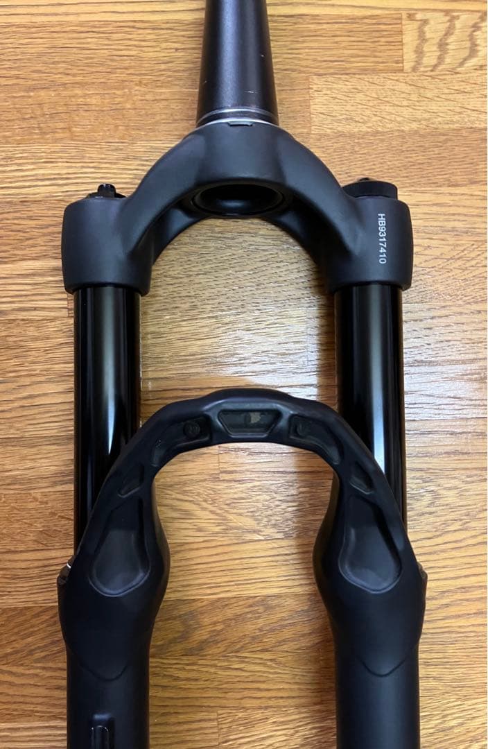 MANITOU CIRCUS EXPERT 26インチ　フロントフォーク
