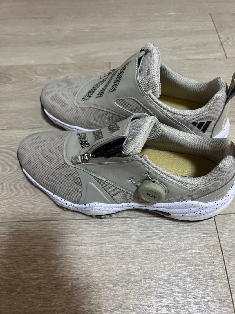 未使用 adidas BOA ゴルフシューズ 軽量