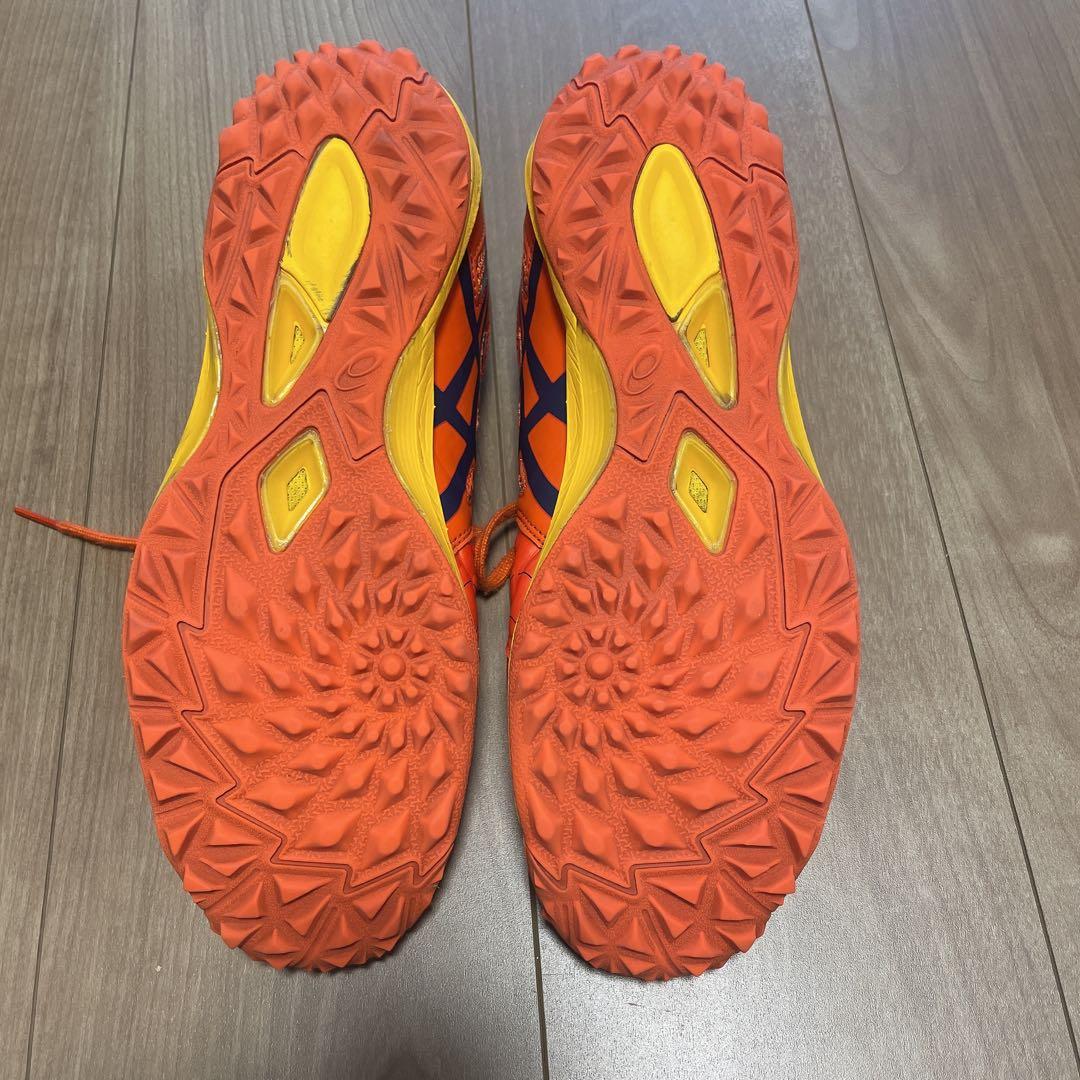 デスタッキ 6 TF スパイシーオレンジ×アストラルオーラ　フットサルシューズ