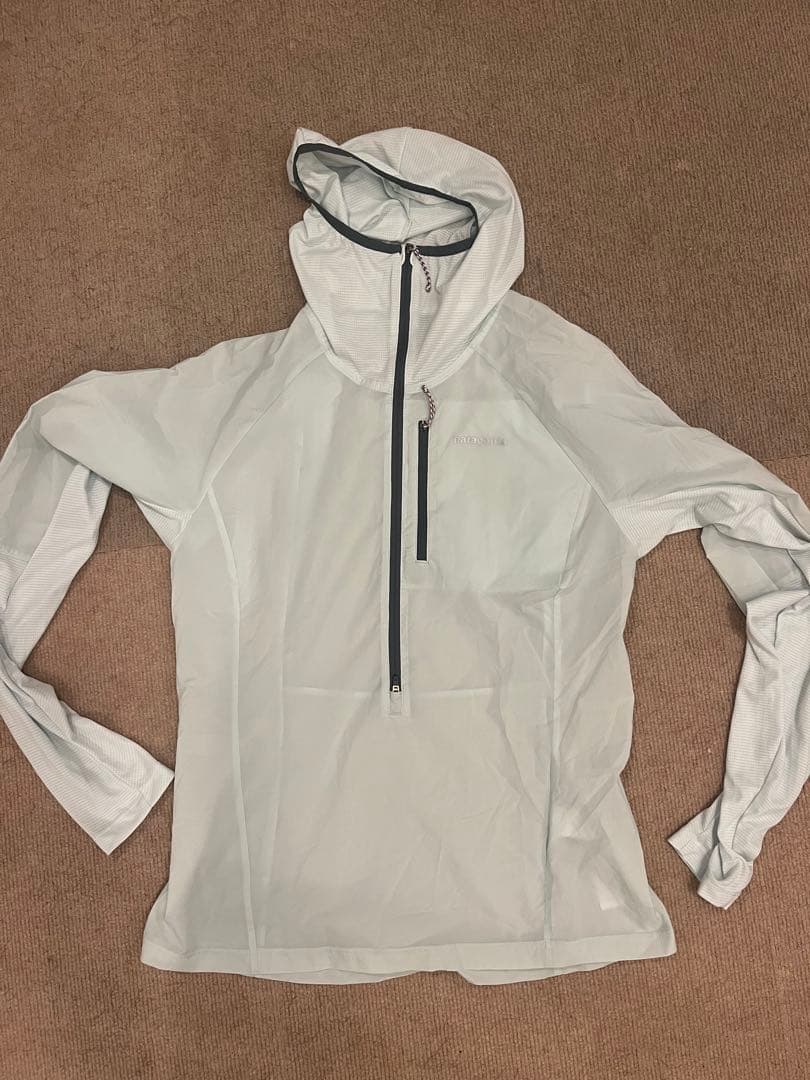 Patagonia ウィメンズ　エアジェット　プルオーバー