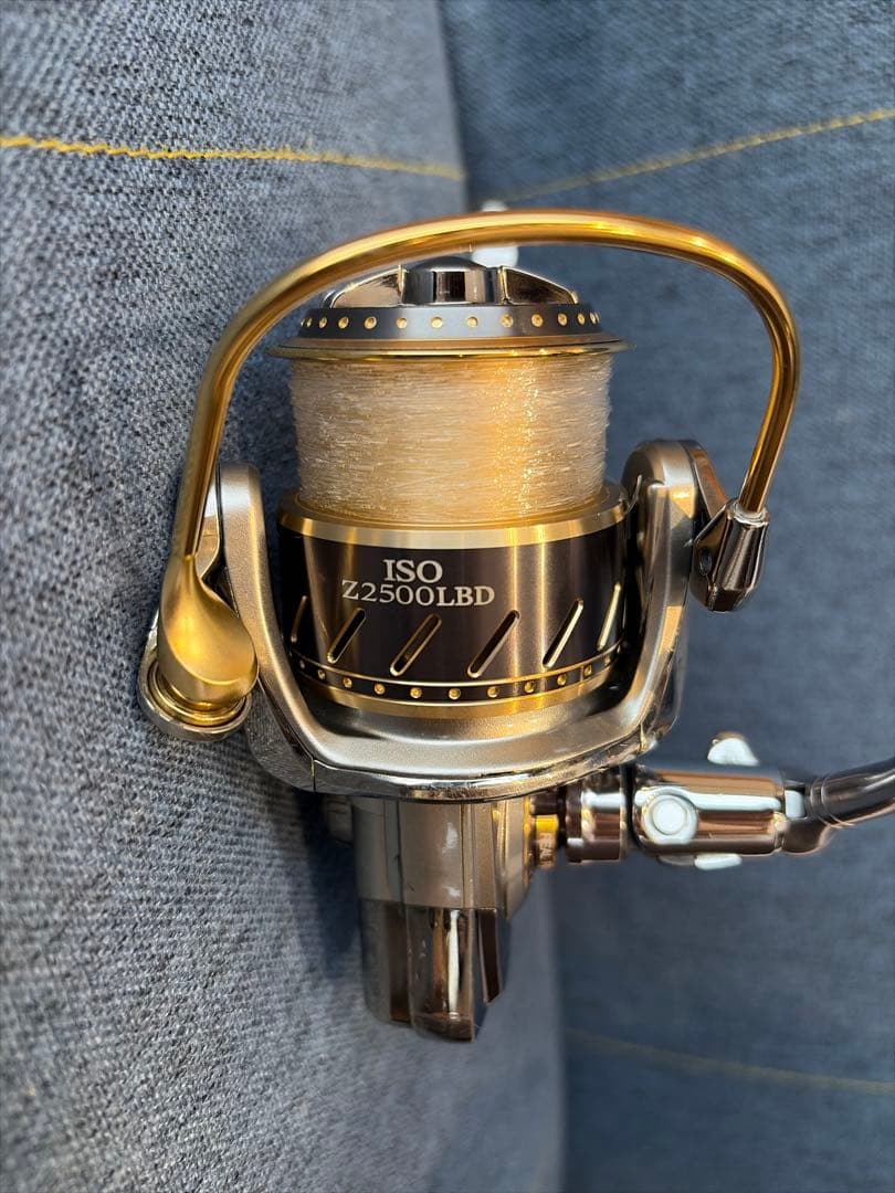 ダイワISOZ2500LBDスピニングリールトーナメント50th Edition