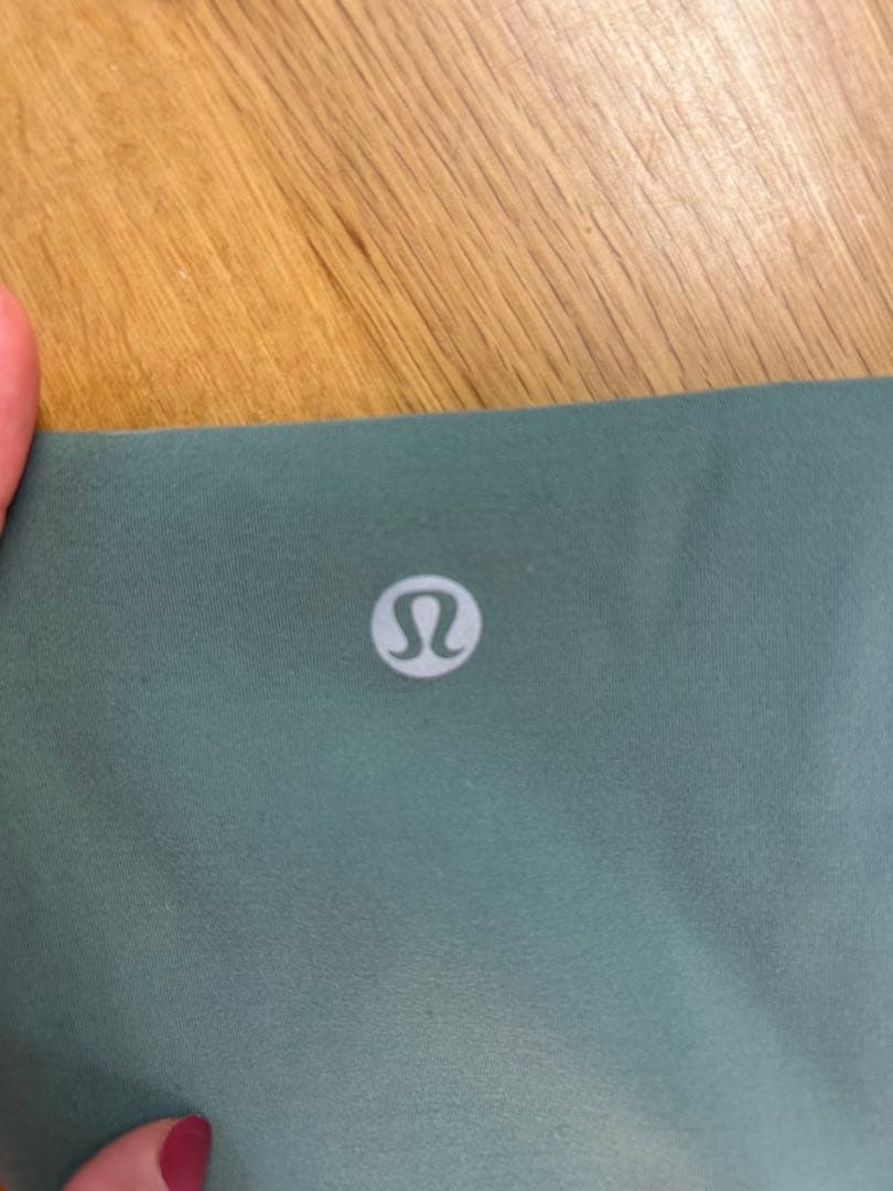 Lululemon ライトグリーン ヨガパンツ サイズ4