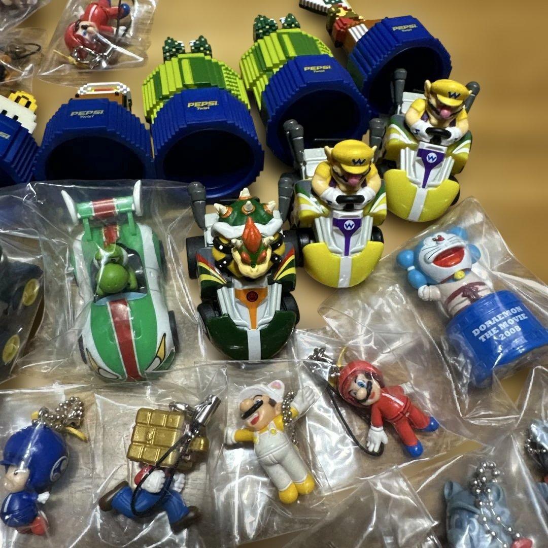 マリオグッズ　キーホルダー　ストラップ　PEPSI 51個　大量
