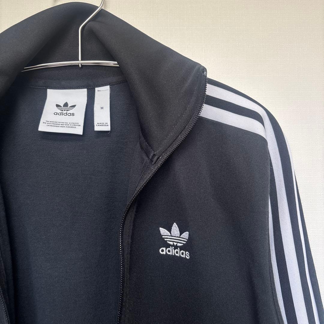 adidas トラックジャケット Mサイズ！ クラシック