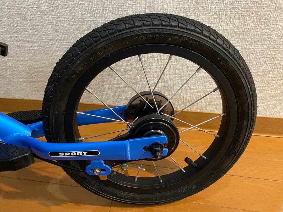ストライダー14x 送料込み・匿名配送 【純正スタンド & おまけ付き】
