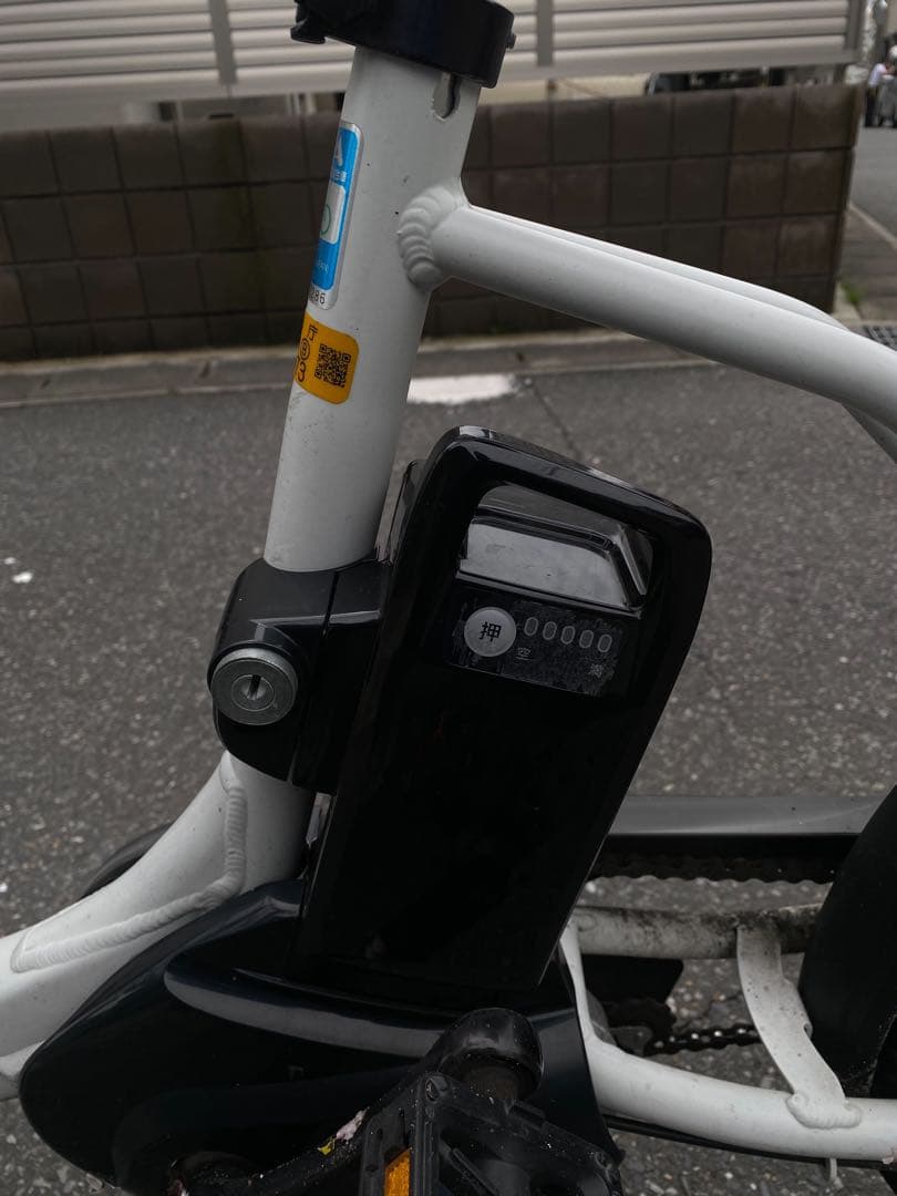 ホワイト 電動アシスト自転車 シティタイプ