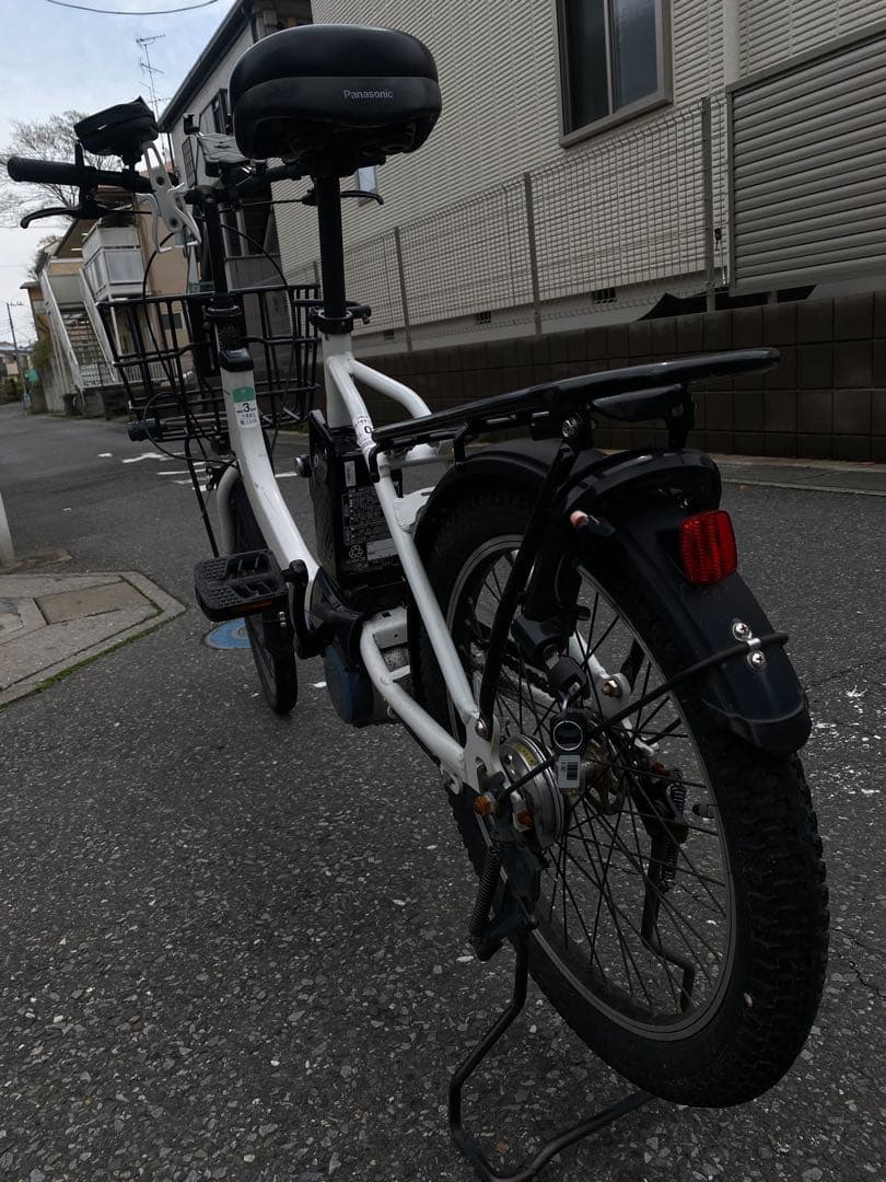ホワイト 電動アシスト自転車 シティタイプ