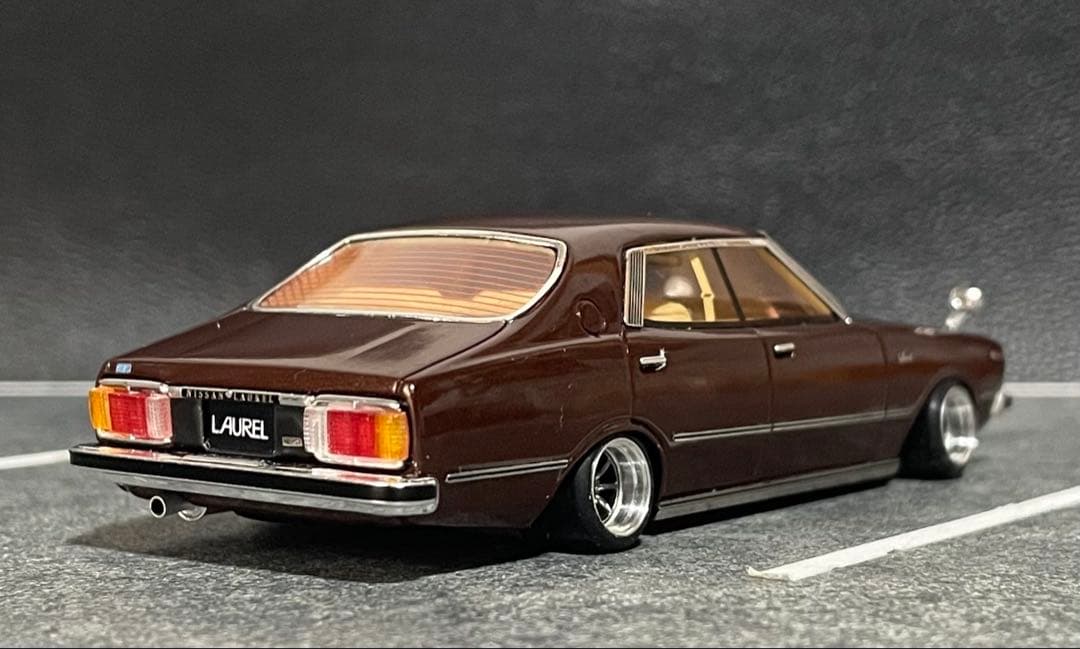 希少 1/43 キッドボックス LA-X NISSAN ローレル旧車 カスタム