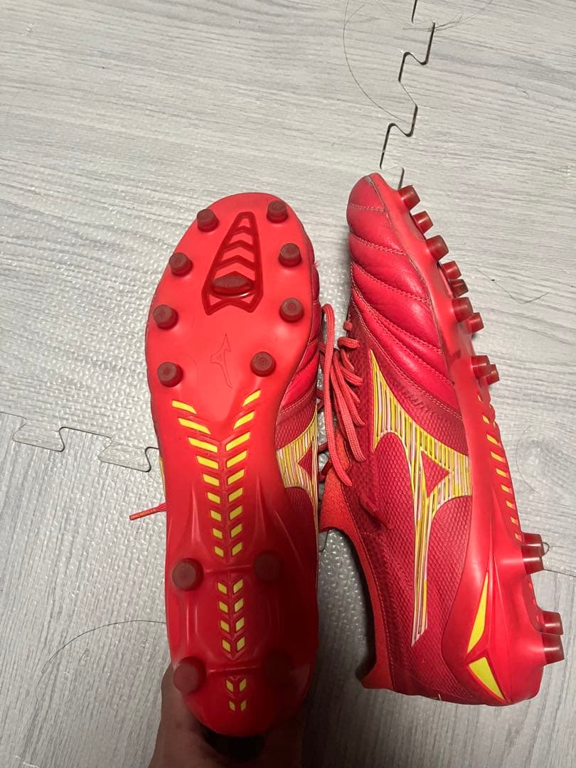 Mizuno Morelia NEO サッカーシューズ レッド