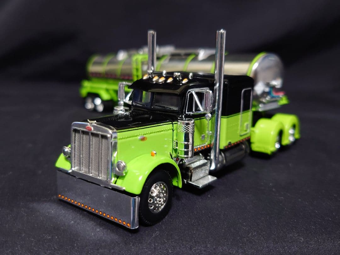 DCP1/64Peterbilt379ダイキャストプロモーショントラックミニカー