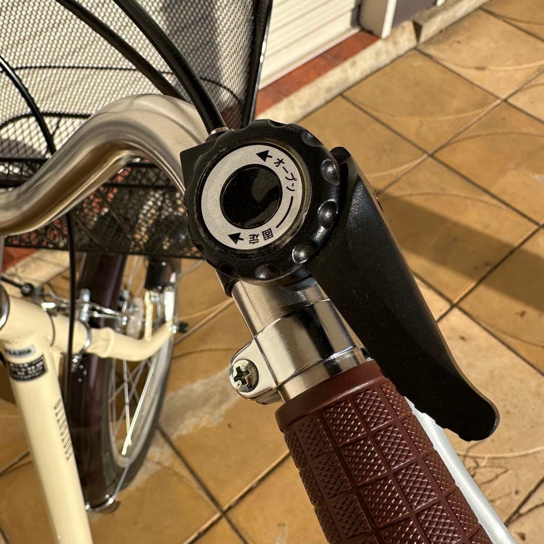 アサヒサイクル　3輪自転車　前後バスケット付き　ほぼ新品 メーカー保証付き 埼玉