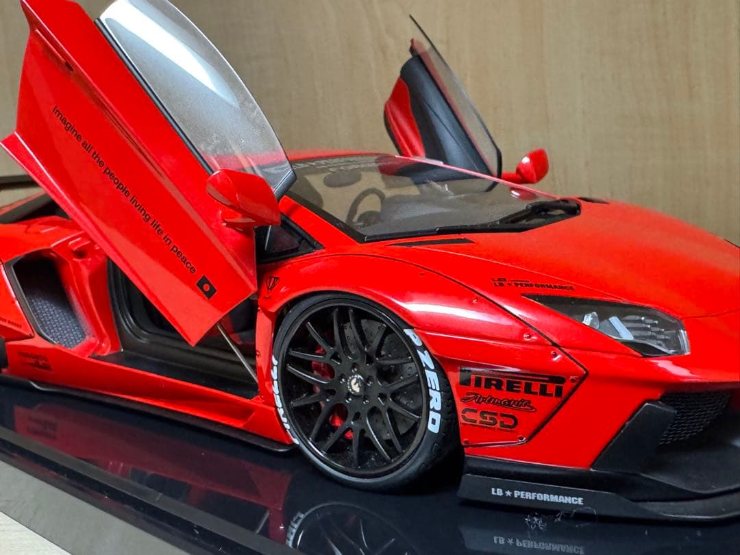 オートアート 1/18 LB-WK ランボルギーニアヴェンタドール (RED)