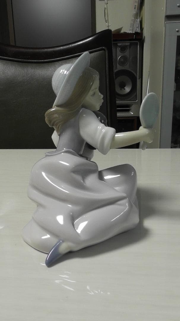 LLADRO　リヤドロ【おめかし】リアドロ　インテリア　陶器　Ｌ546