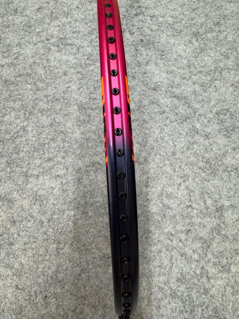 NF-700 バドミントンラケット 4u5