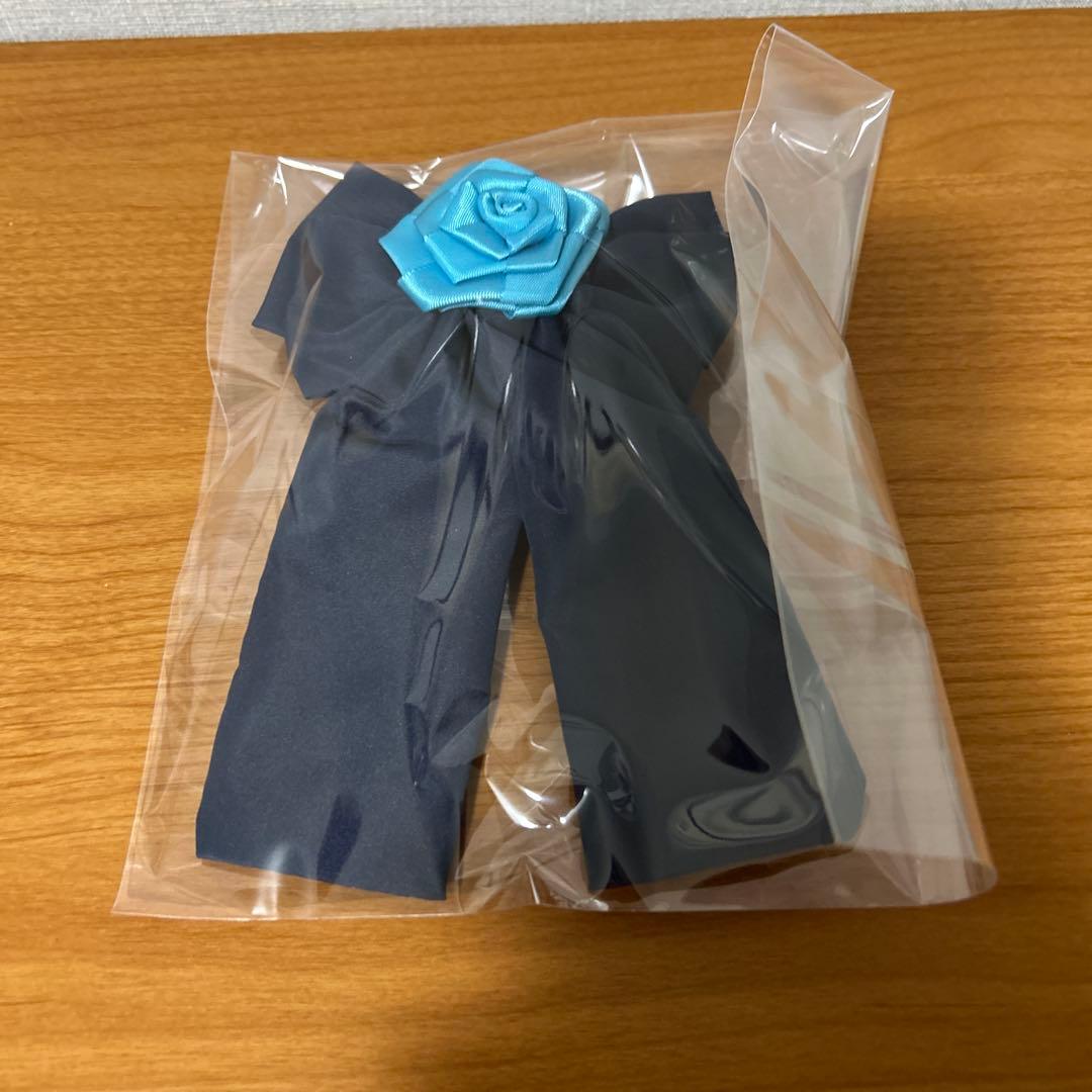 Ado ツアーVIP特典バッジ 銀テープセット