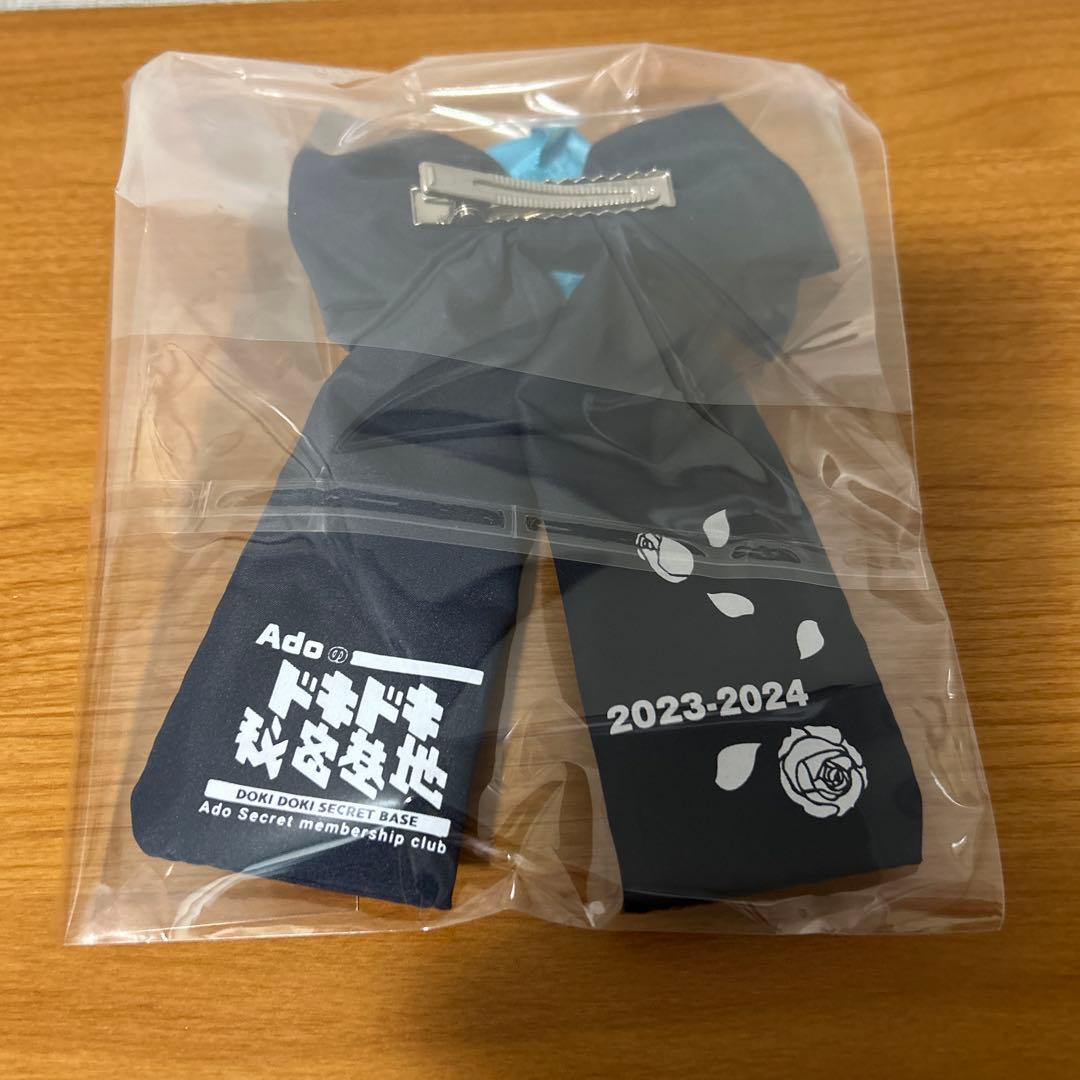 Ado ツアーVIP特典バッジ 銀テープセット