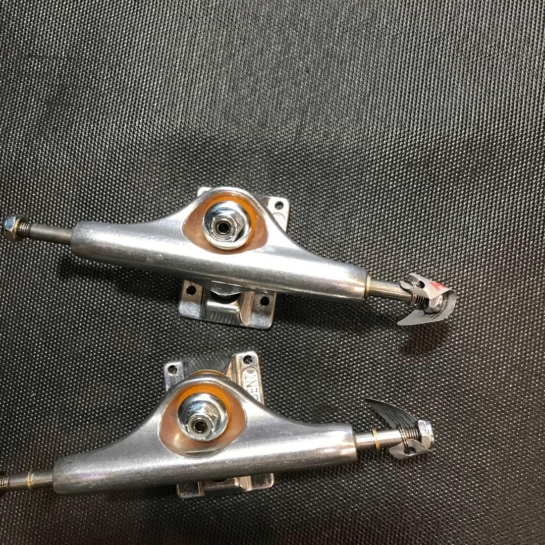 INDEPENDENT インディ　スケートトラック　139 エビセン