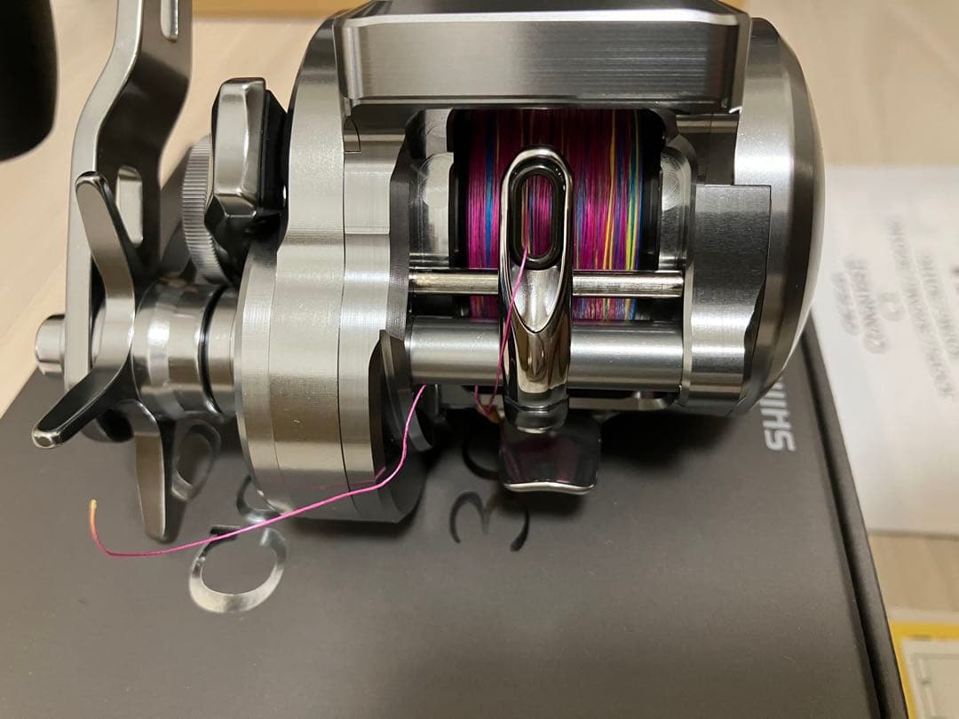 SHIMANO 24OCEA CONQUEST 300HG右ハンドル