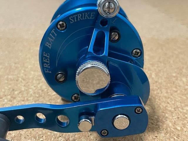 【中古品】 AVET MC-CAST MXL6/4 2スピード 右ハンドル