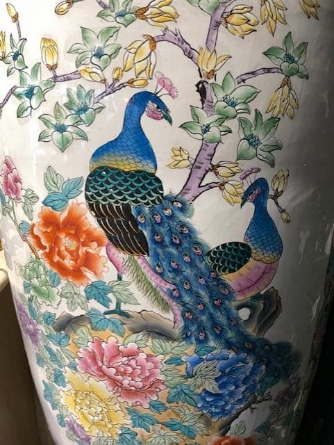 大型陶磁器花瓶 色鮮やかな花と鳥の模様