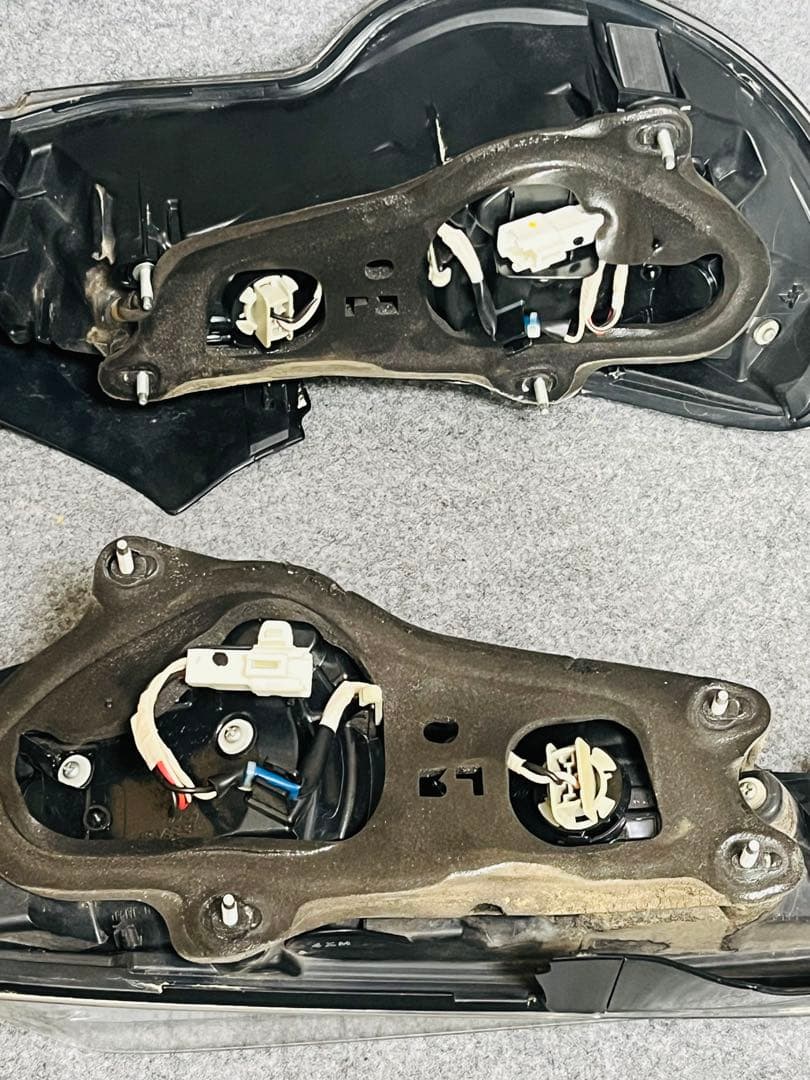 トヨタ86 ZN6 / BRZ ZC6 純正 テールランプ 左右
