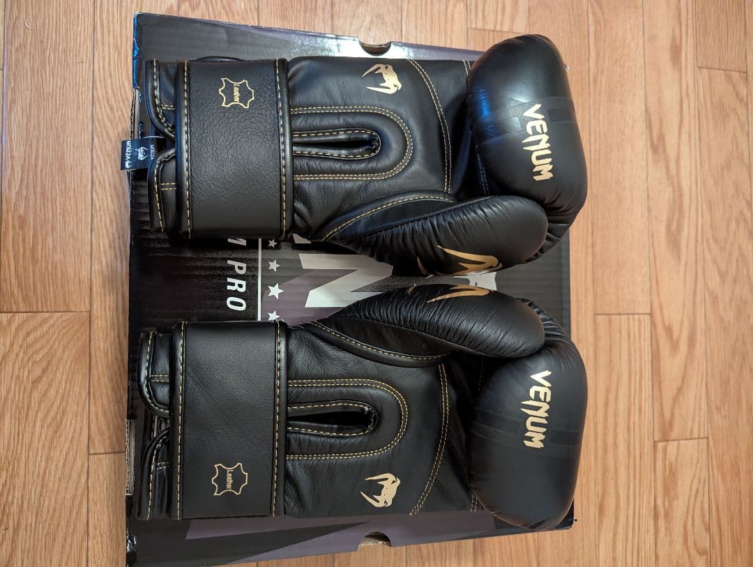Venum ヴェナム プロボクシンググローブ SHIELD PRO 10 oz