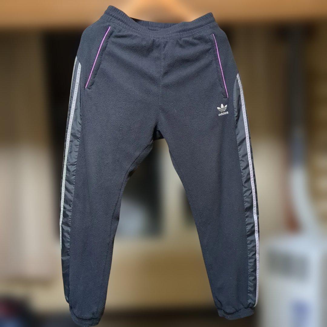 adidas フード付きフリースジャージ上下セット 黒