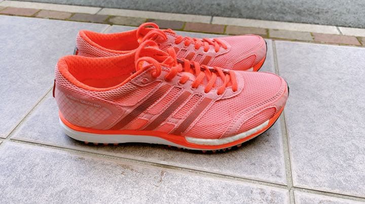 【美品】adidas ランニングシューズ　戦　24cm
