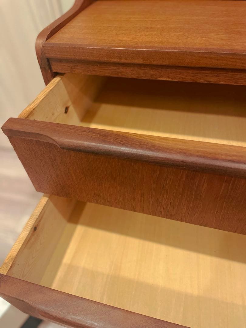 rii　lewis デンマーク　ライティングビューロー