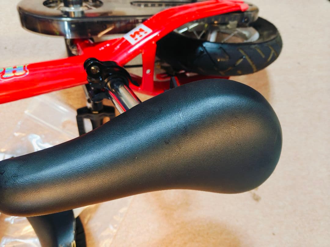 Henshin 12 赤い子供用自転車
