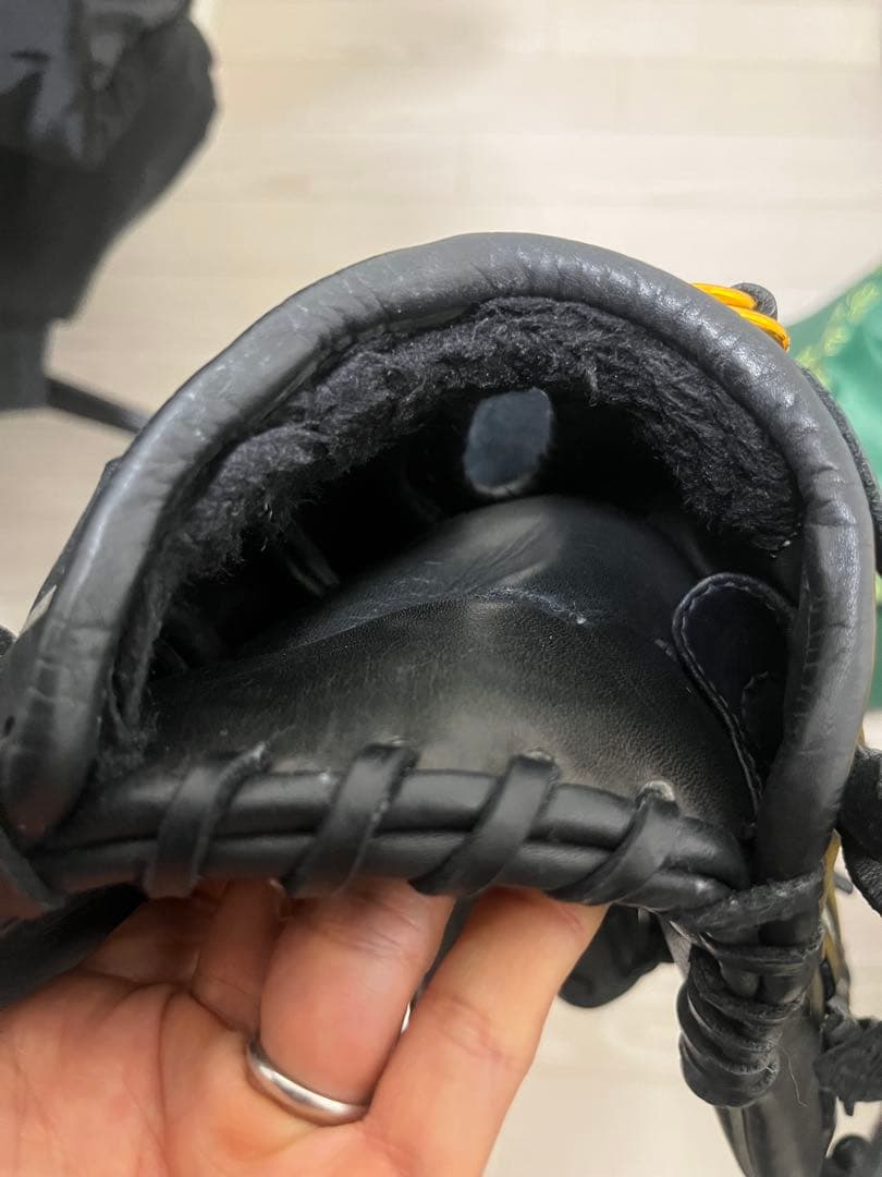ダルビッシュモデル　軟式グローブ　投手用 大人