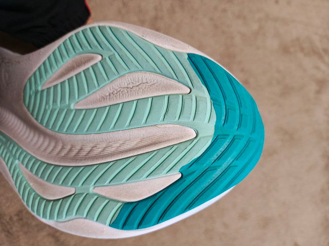 ASICS　ゲルニンバス27 ランニングシューズ ターコイズ