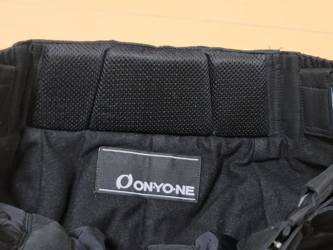 ONYONE（オンヨネ） スキーウェア サイドオープンパンツ フルジップ L 黒